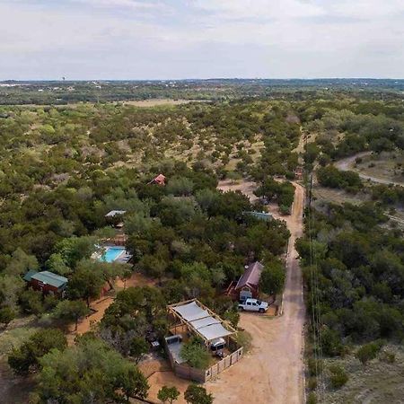 The Bobcat Cabin - The Cabins At Rim Rock Austin Ngoại thất bức ảnh